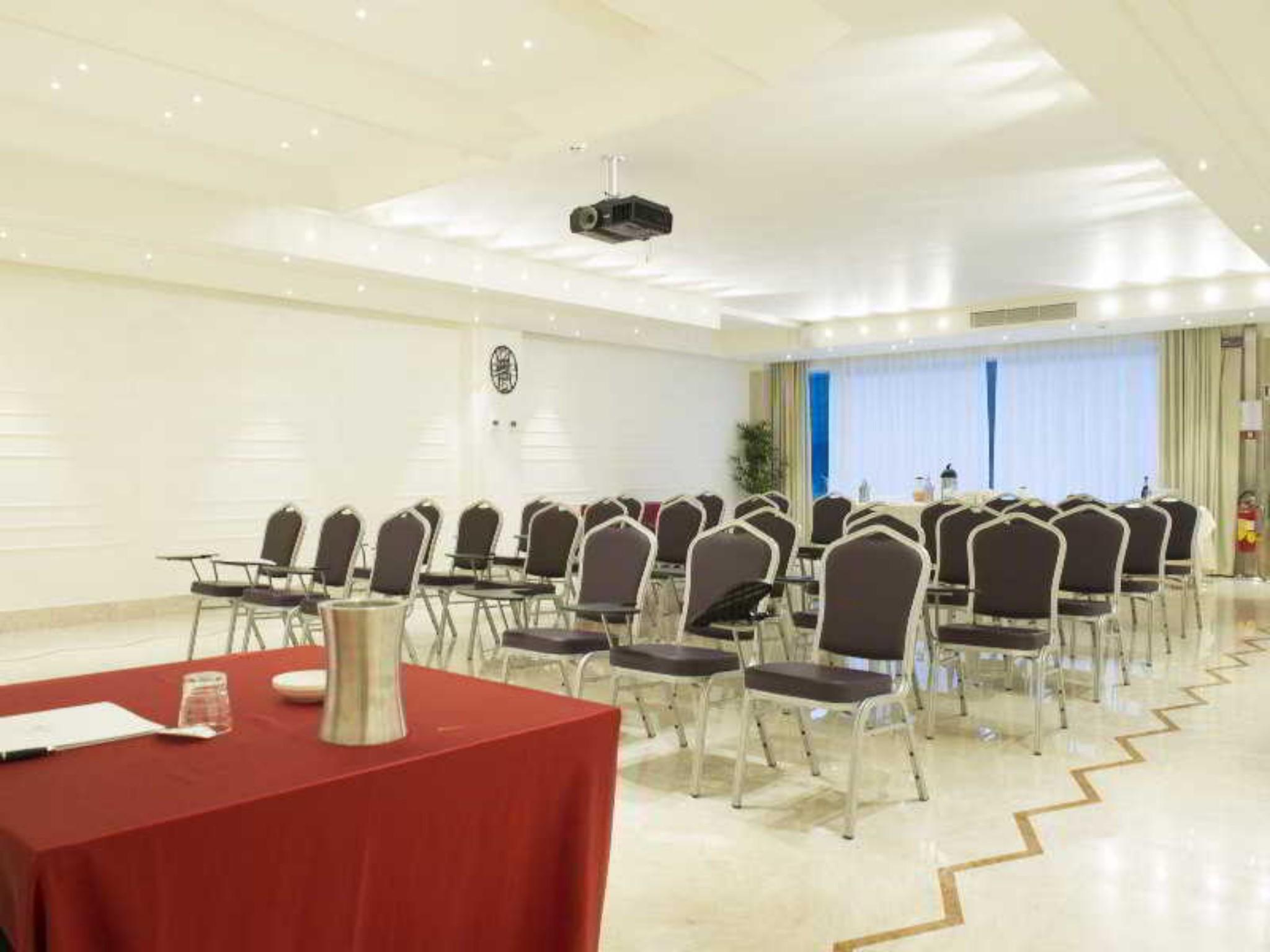 Catania International Airport Hotel Esterno foto